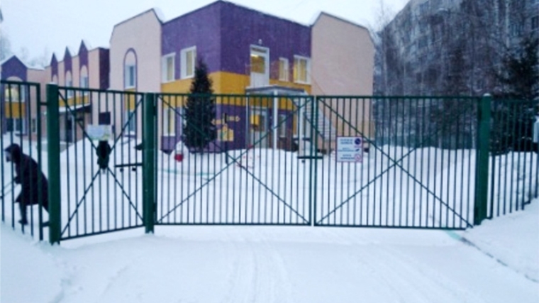 В детских садах г. Чебоксары идет непрерывная работа по очистке территорий от снежных заносов