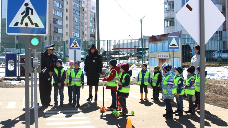 «Безопасность на дороге»: в чебоксарских детских садах проходят профилактические мероприятия