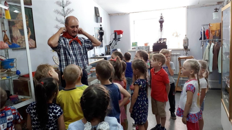 Воспитанники детских садов посетили музейный комплекс советского быта «Сделано в СССР»