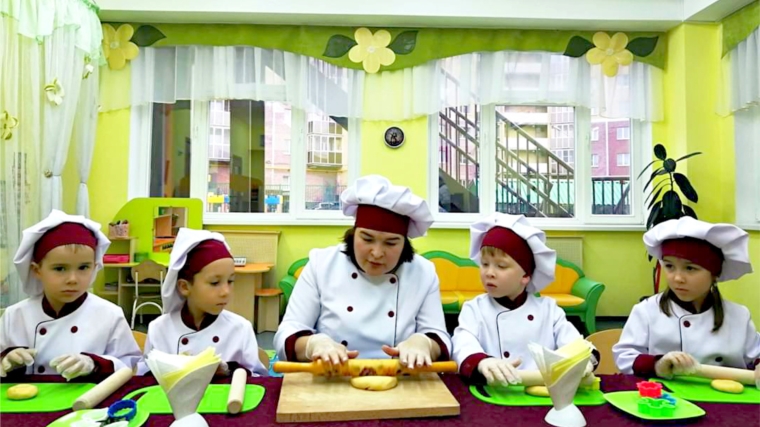 В столичных детских садах открывают кулинарные школы