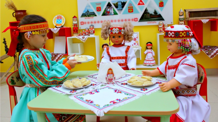 «100 вкусных блюд Чувашии»: в детских садах столицы проходят дистанционные мастер-классы по знакомству с чувашской кухней