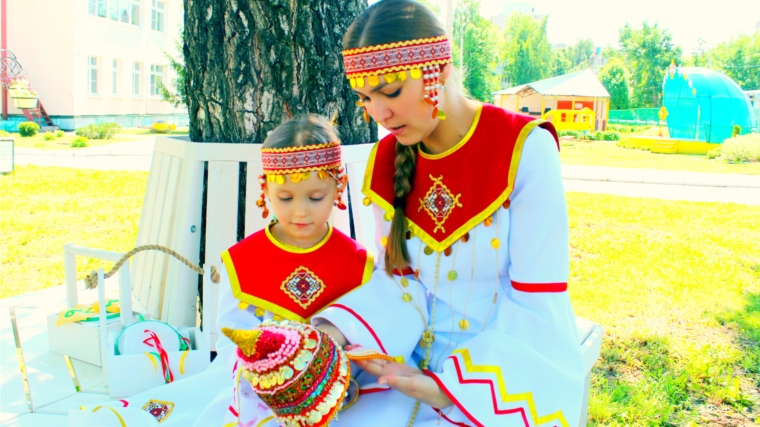 В детских садах столицы проходит онлайн-салон мастеров чувашского народного промысла