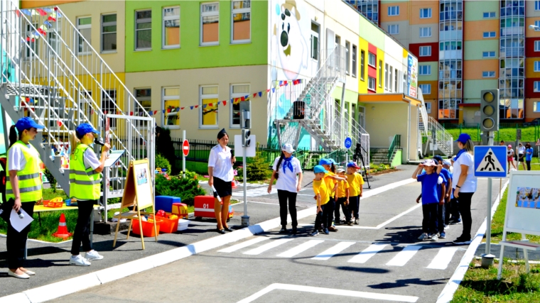 «Путешествие на зеленый свет»: детские сады столицы присоединились к Федеральному проекту «Школа юного пешехода»