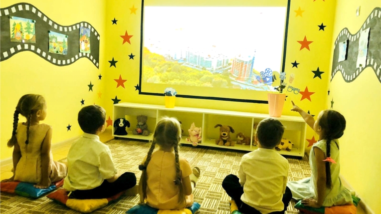 Детский кинозал открылся в дошкольном учреждении столицы- подарок юным жителям ко Дню города