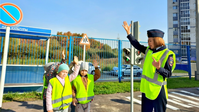 Школа юных пешеходов: в детских садах столицы проходят занятия по воспитанию грамотных пешеходов