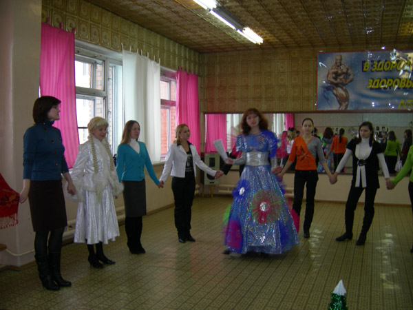 Старшие вожатые образовательных учреждений города Чебоксары начали подготовку к новогодним праздникам 
